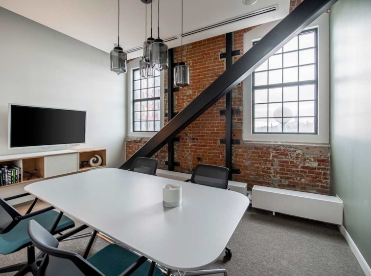 Spaces (IWG) 208 Booth Street Ottawa