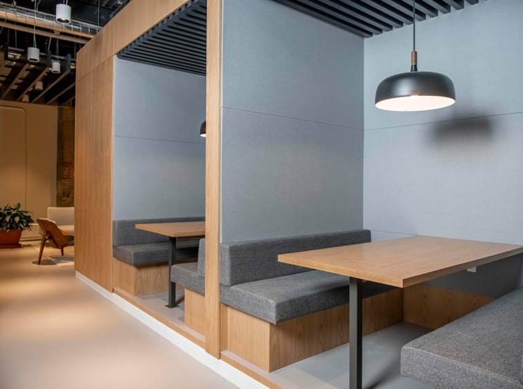 Spaces (IWG) 208 Booth Street Ottawa