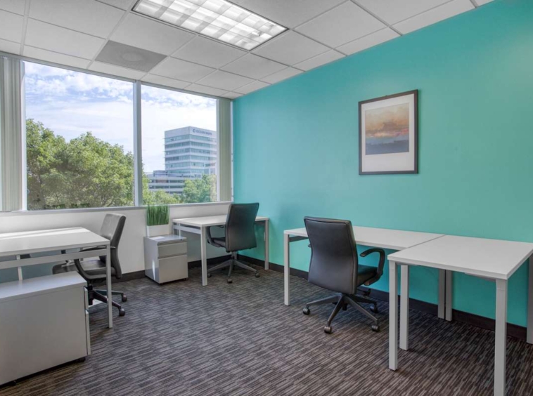 HQ (IWG) 20801 Biscayne Boulevard Aventura