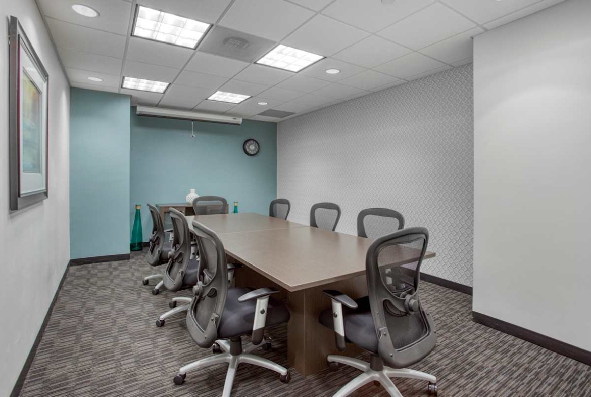 HQ (IWG) 20801 Biscayne Boulevard Aventura