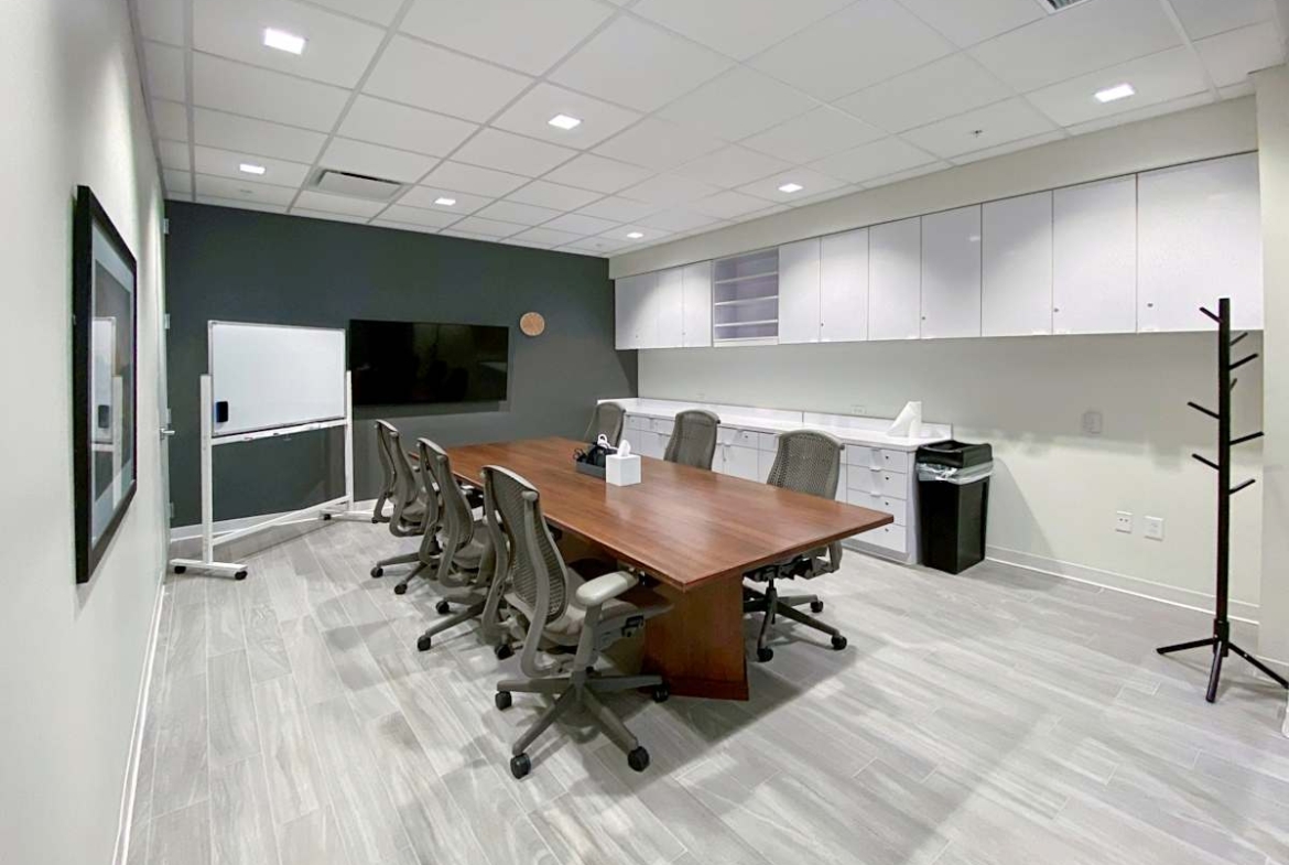 Spaces (IWG) 21 E State St Columbus