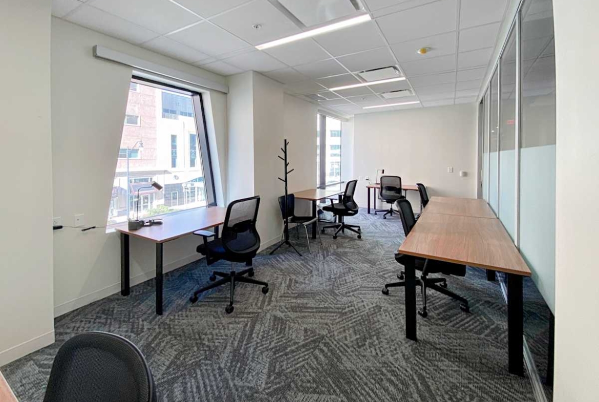 Spaces (IWG) 21 E State St Columbus