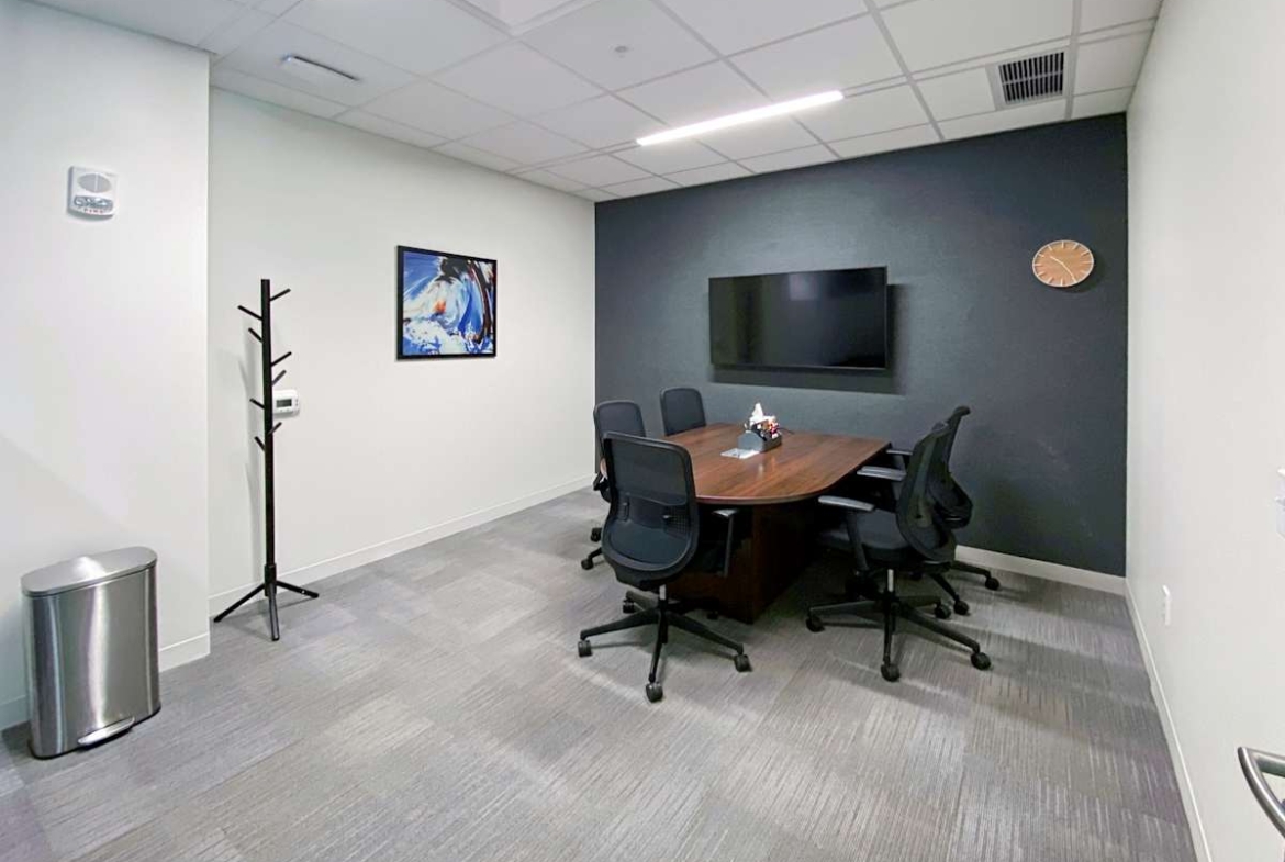 Spaces (IWG) 21 E State St Columbus