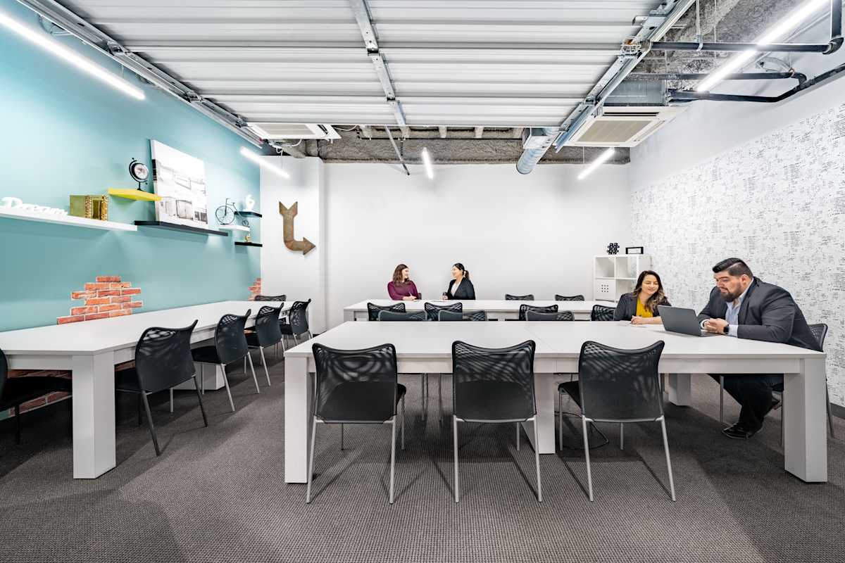 Regus (IWG) 2100 West Loop South Houston