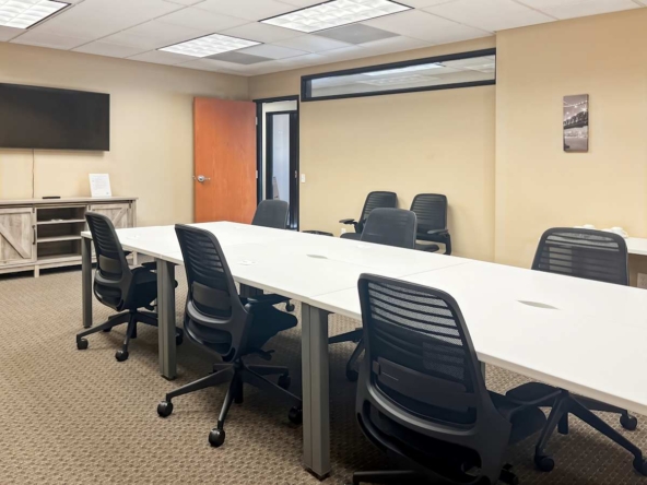 HQ (IWG) 214 S 3rd St Sterling