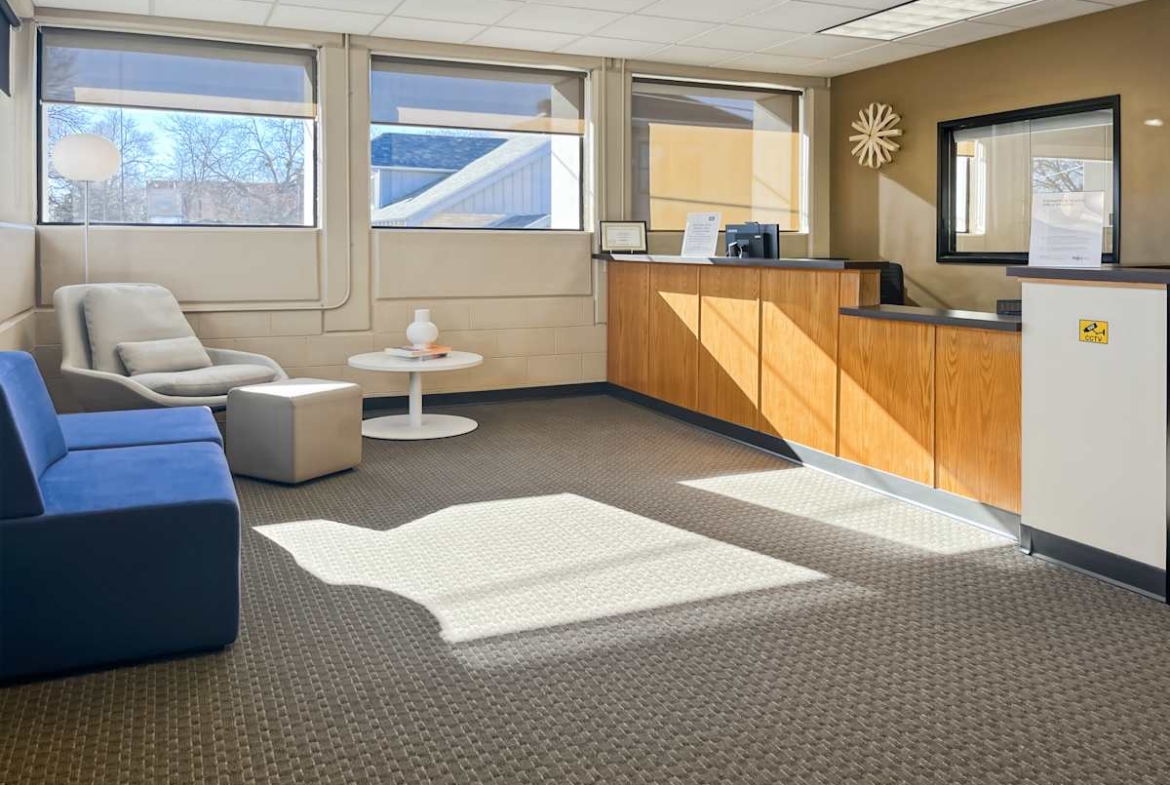 HQ (IWG) 214 S 3rd St Sterling