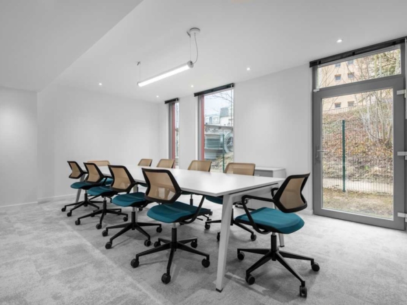 Stop & Work (IWG) 22 Place de la Gare Brunoy