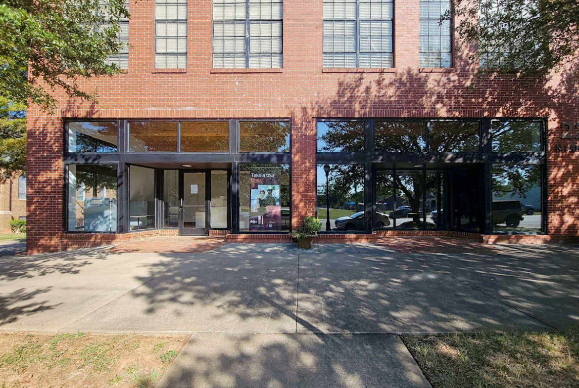 Regus (IWG) 222 N Lafayette St Shelby