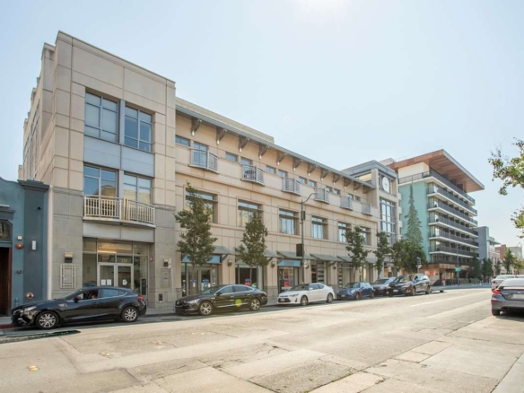 Regus (IWG) 228 Hamilton Avenue Palo Alto