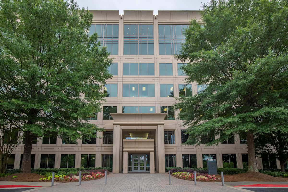 Regus (IWG) 2300 Lakeview Parkway Alpharetta
