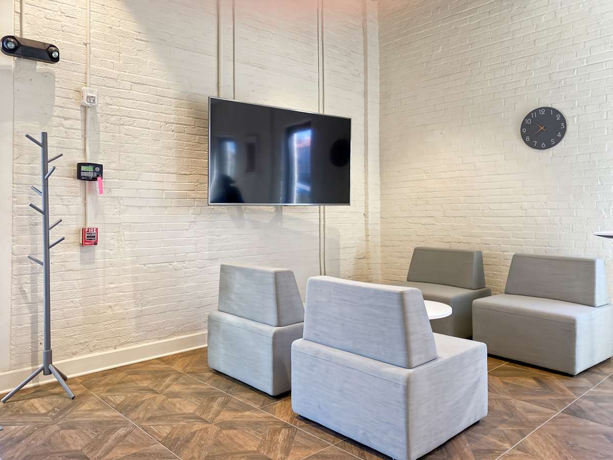 Regus (IWG) 238 N Massachusetts Ave Lakeland