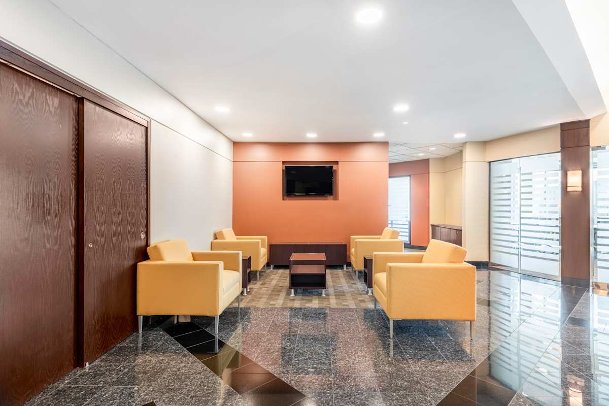 Regus (IWG) 245 First Street Cambridge (MA)