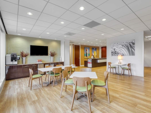 Regus (IWG) 2475 Northwinds Parkway Alpharetta