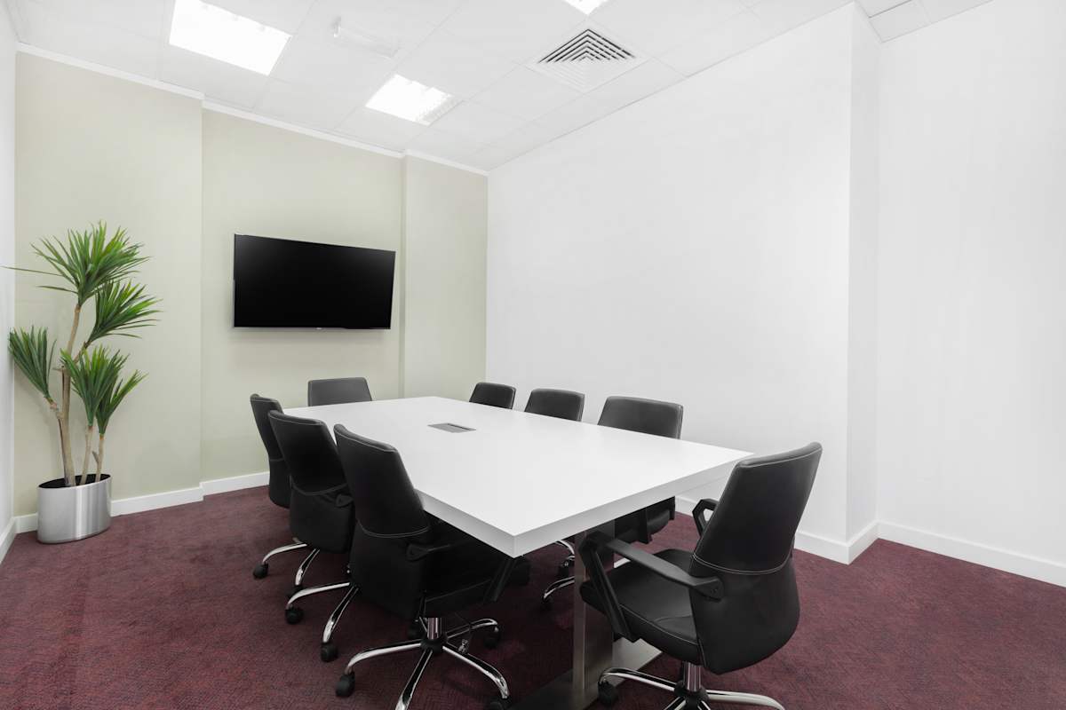 Regus (IWG) 25 Dohat Al Adab Street Muscat