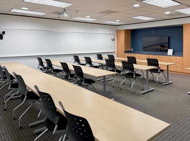 Regus (IWG) 2500 Wilcrest Drive Houston