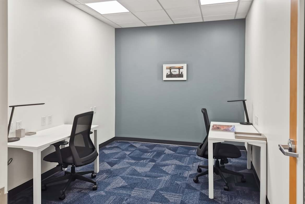 HQ (IWG) 2600 Middletown Commons White Hall