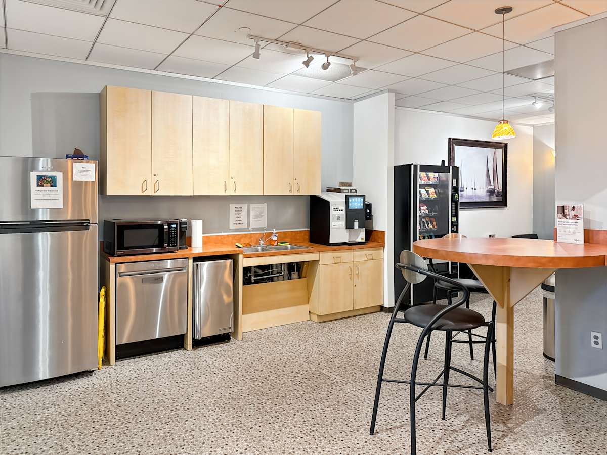 Regus (IWG) 2600 South Shore Boulevard League City