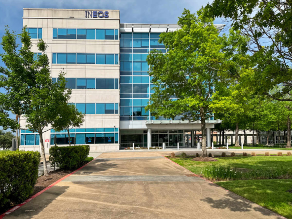 Regus (IWG) 2600 South Shore Boulevard League City