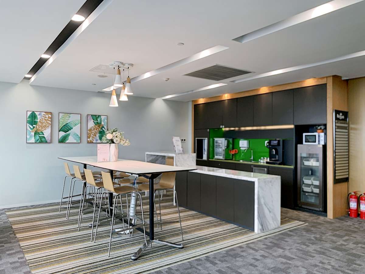 Regus (IWG) 2666 2nd Ring South Road Jinan