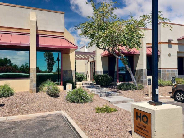 IWG 2701 E Camelback Rd HQ