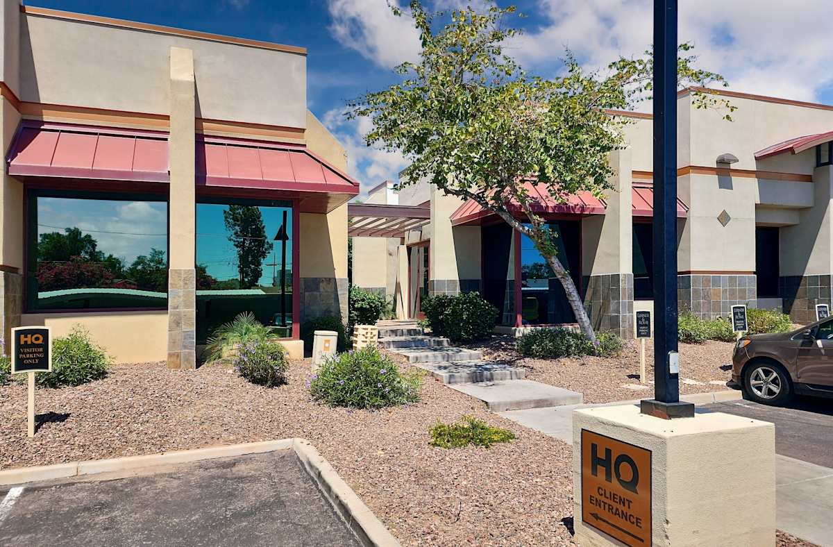 IWG 2701 E Camelback Rd HQ
