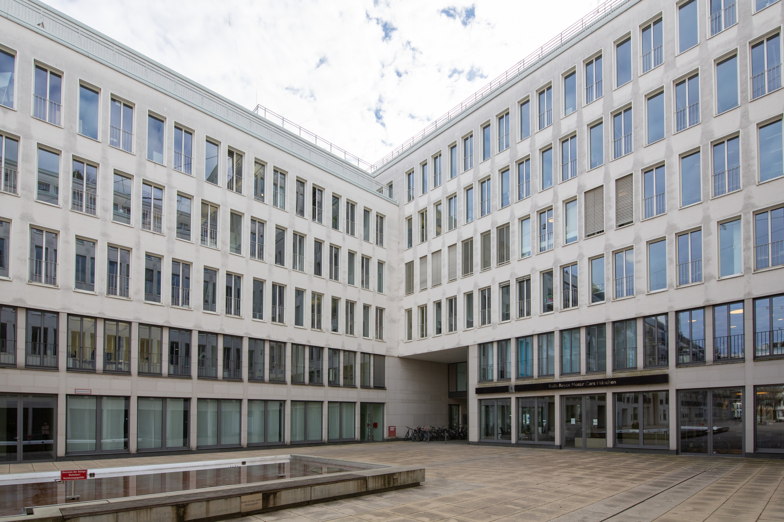 Nymphenburger Strasse 4, Munich
