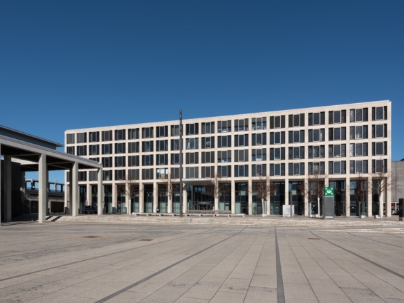 Willy-Brandt-Platz 2, Schonefeld