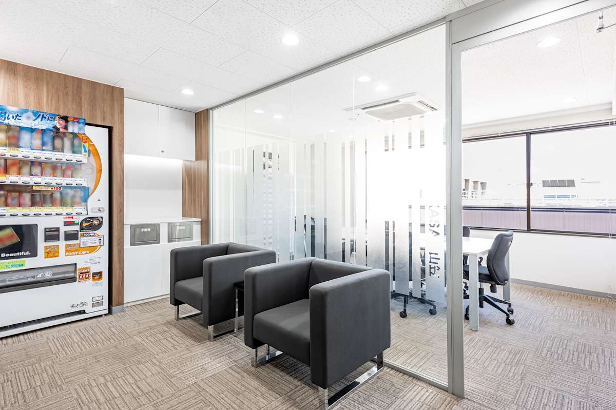 Open Office (IWG) 3-27-25 Hakataekimae Fukuoka