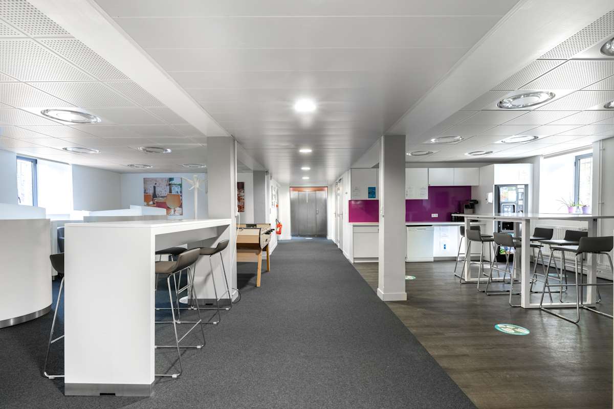 Stop & Work (IWG) 3 Rue Paul Tavernier Fontainebleau