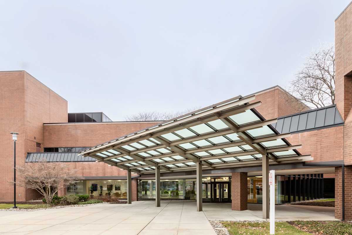 Regus (IWG) 30 Knightsbridge Road Piscataway