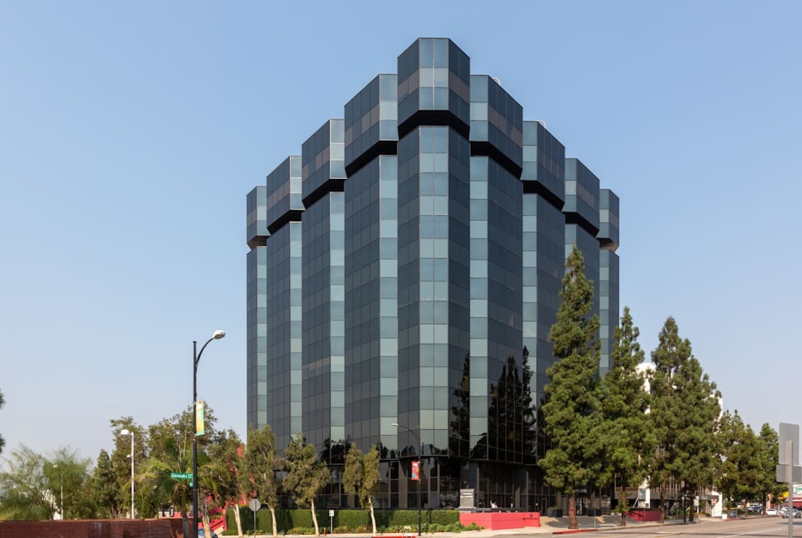 Regus (IWG) 303 North Glenoaks Boulevard Burbank