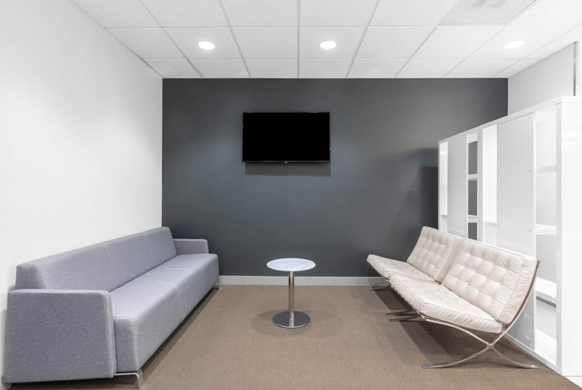 Regus (IWG) 303 North Glenoaks Boulevard Burbank