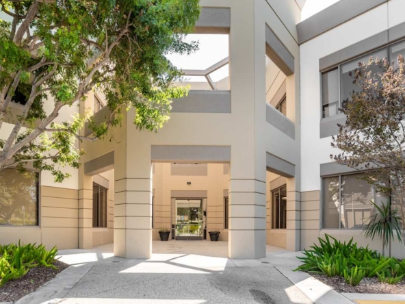 Regus (IWG) 30700 Russell Ranch Road Westlake Village