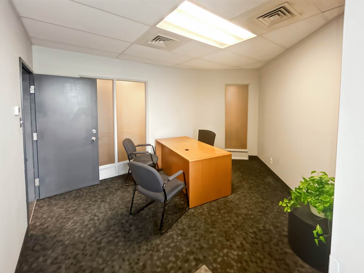 HQ (IWG) 3107 ave Des Hotels QuÃ©bec