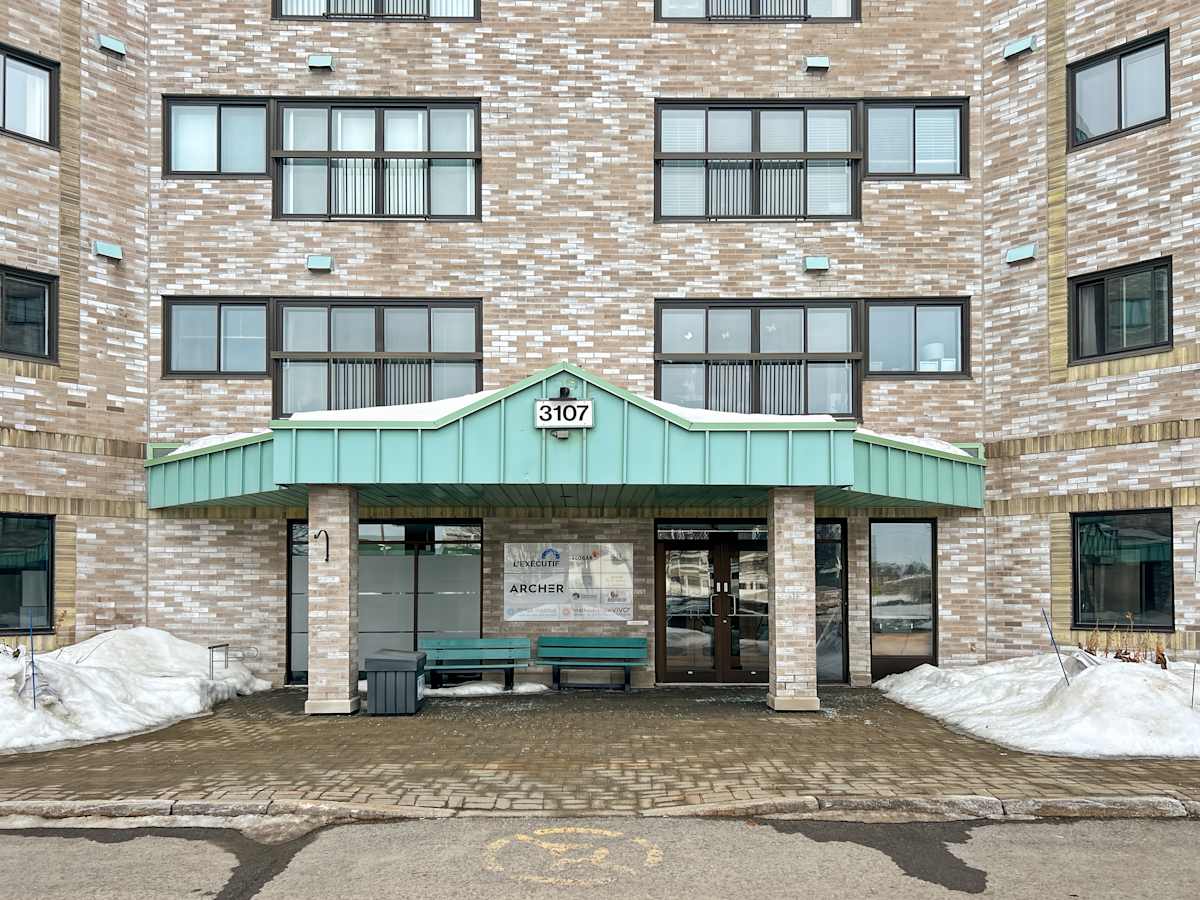 HQ (IWG) 3107 ave Des Hotels QuÃ©bec
