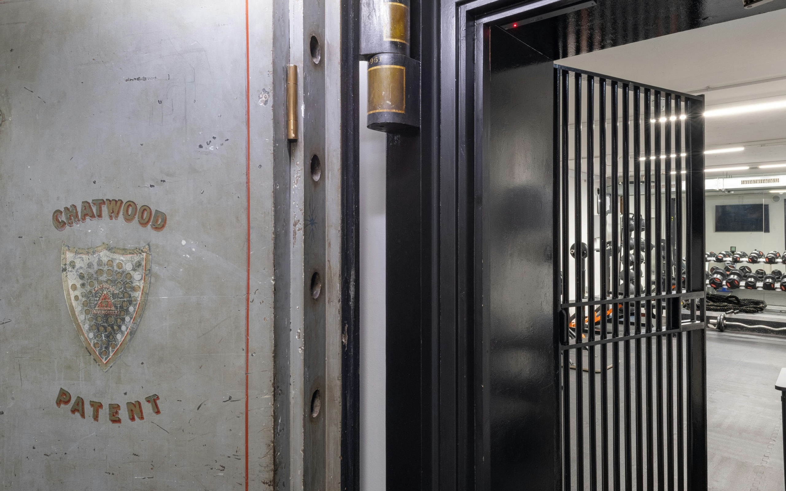 32-Threadneedle-Street-7