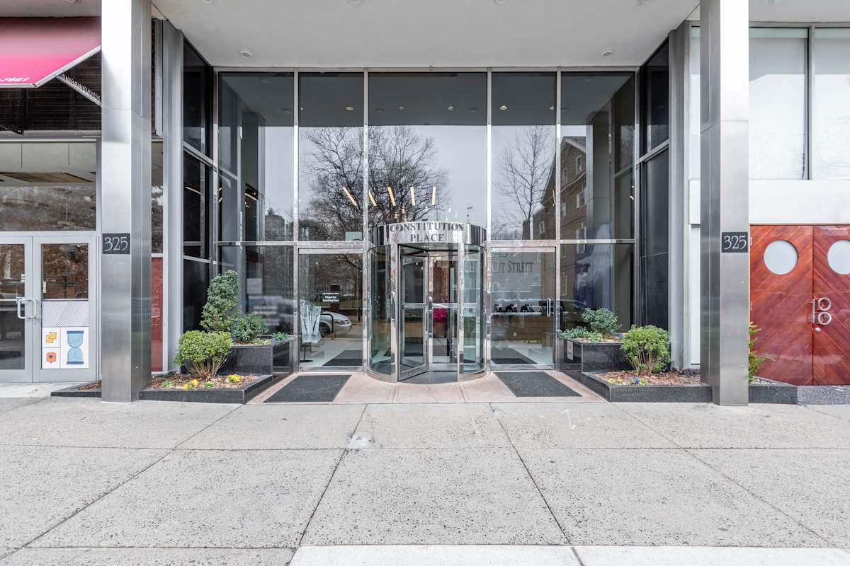 Regus (IWG) 325-41 Chestnut Street Philadelphia