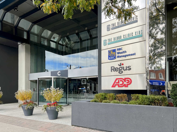 Regus (IWG) 3250 Bloor Street West Toronto