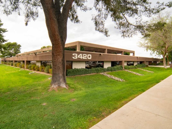 Regus 3420 East Shea Boulevard