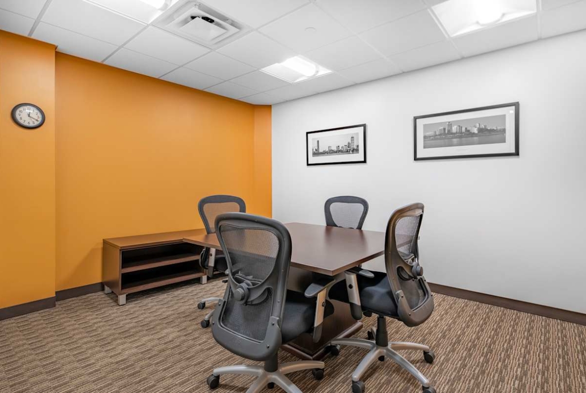 Regus (IWG) 360 Bloomfield Avenue Windsor