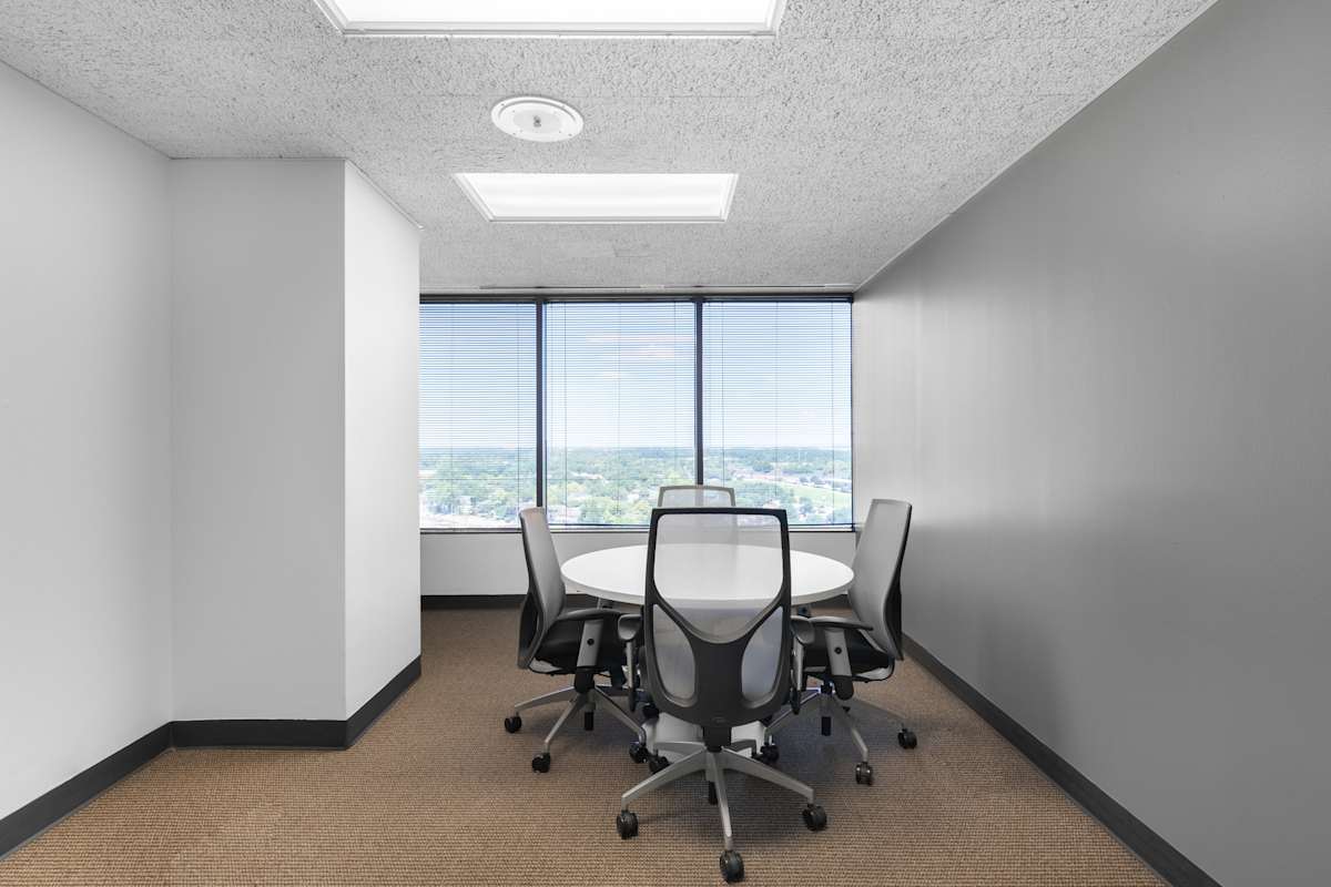 Regus (IWG) 363 North Belt Houston