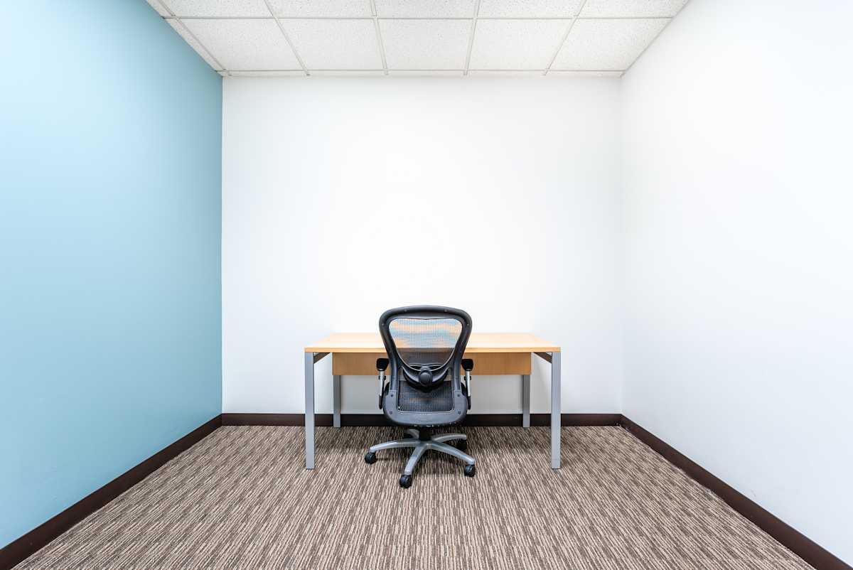 Regus (IWG) 39899 Balentine Drive Newark