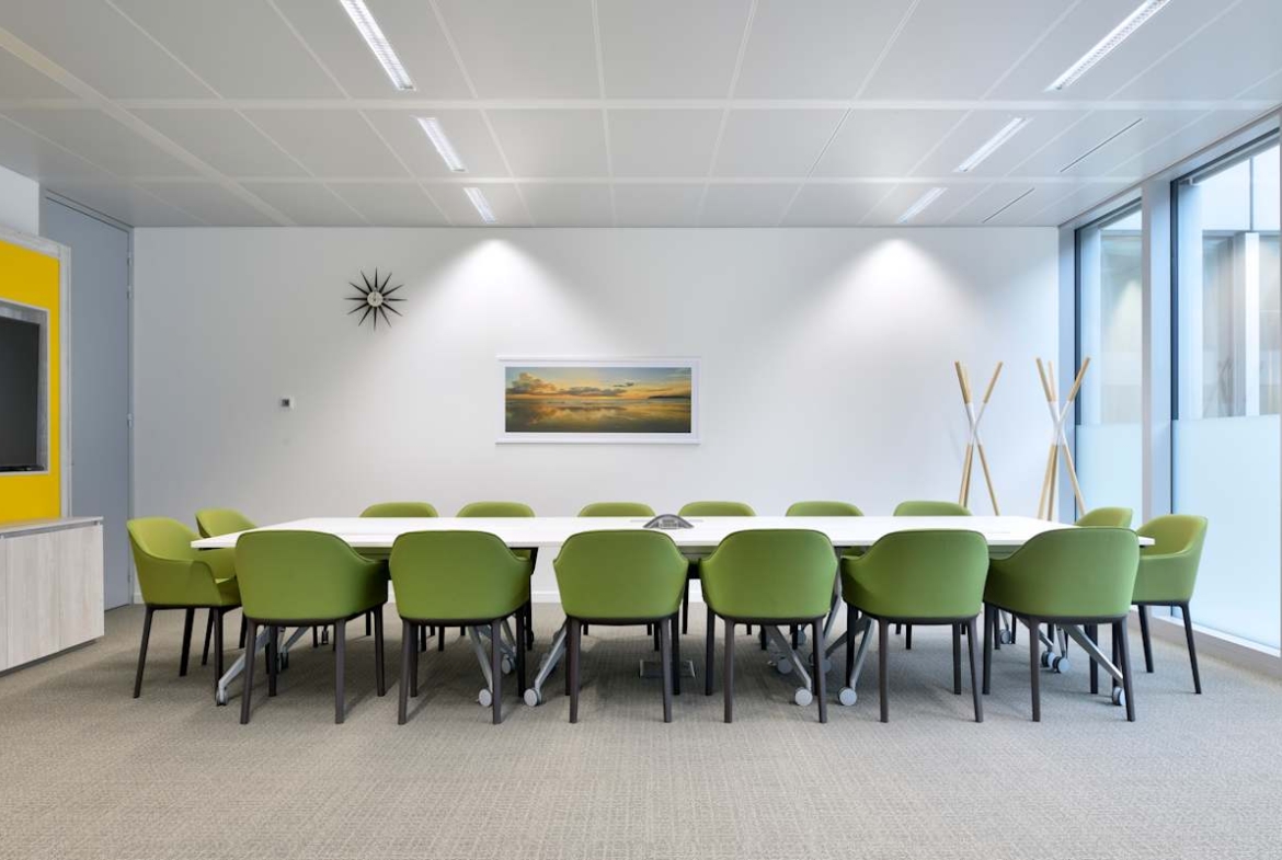 Regus (IWG) 4-1-1 Doshomachi Osaka