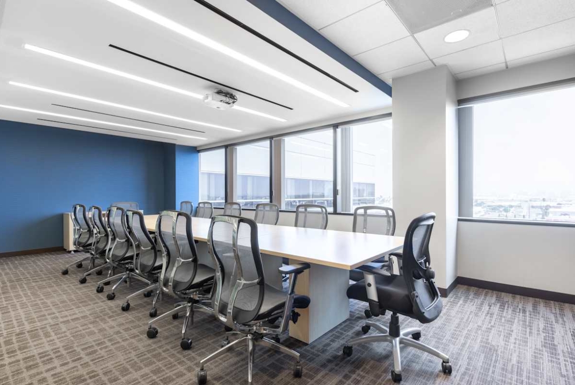 Regus (IWG) 400 Continental Boulevard El Segundo