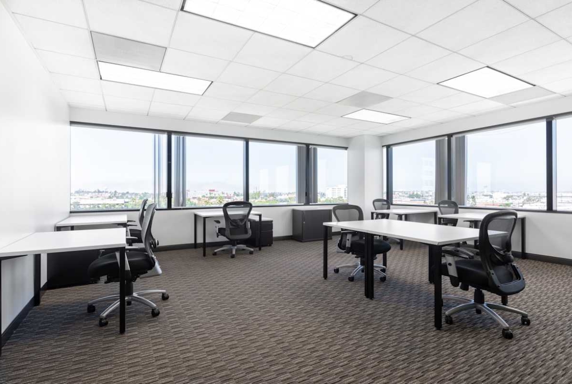 Regus (IWG) 400 Continental Boulevard El Segundo
