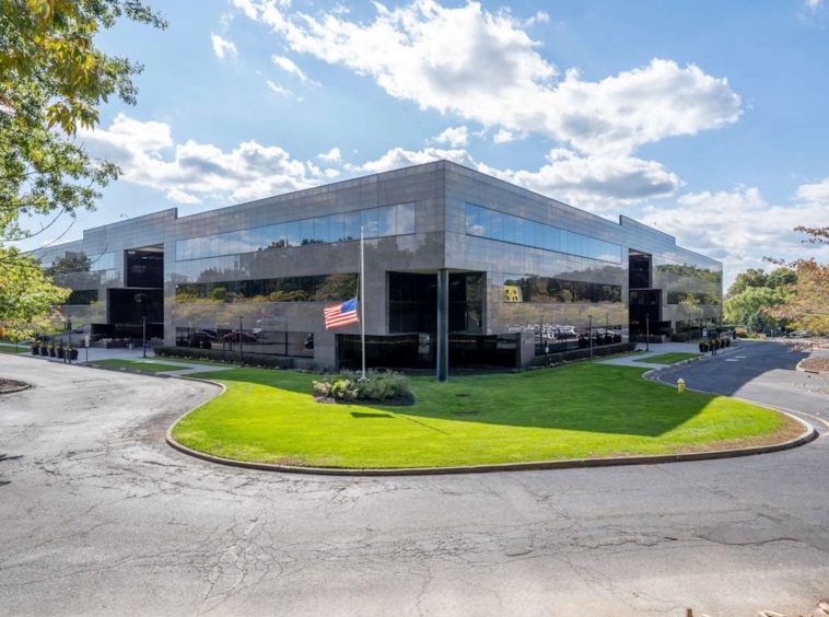 Regus (IWG) 400 Rella Boulevard Suffern