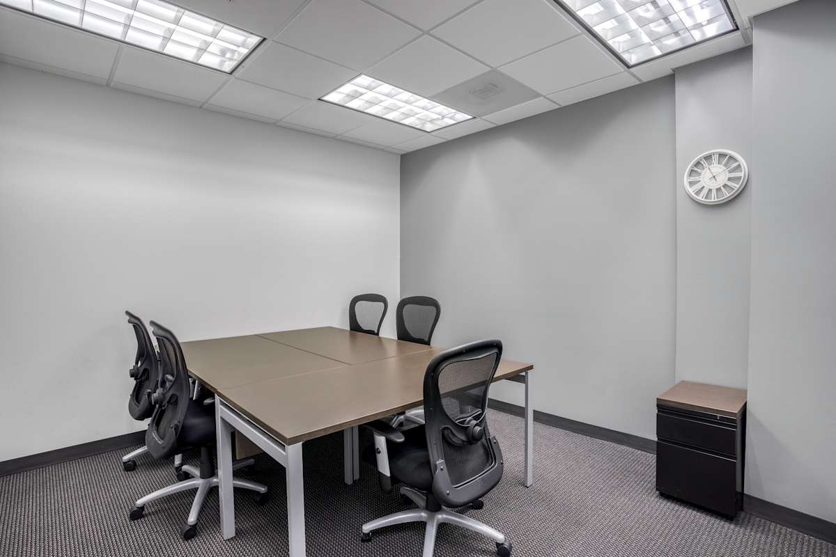 Regus (IWG) 400 West Capitol Little Rock
