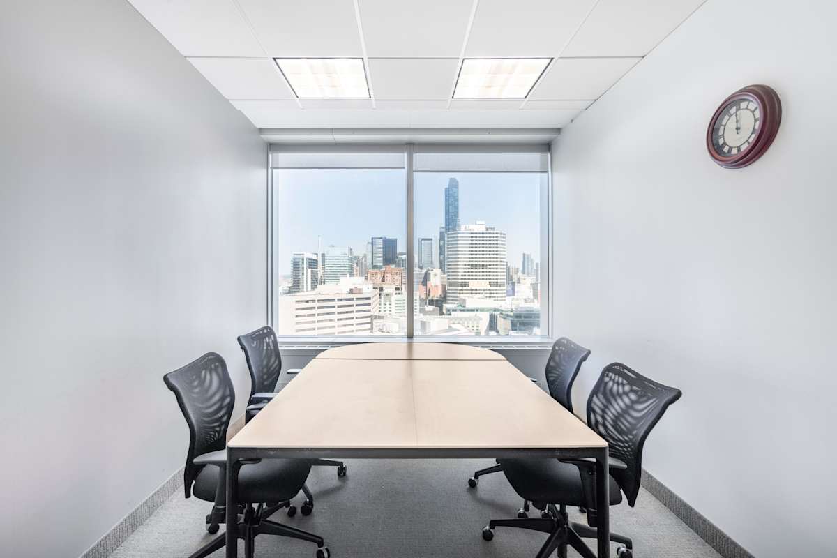 Regus (IWG) 401 Bay Street Toronto