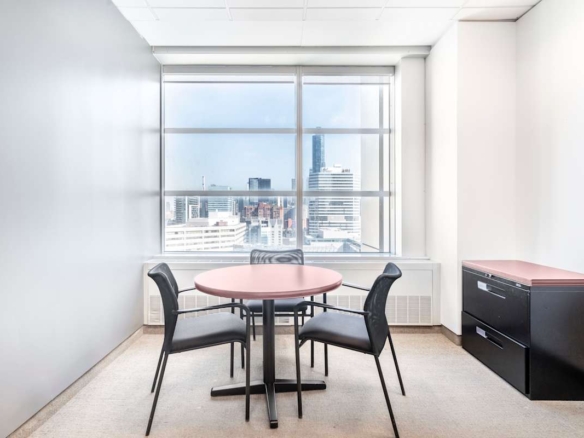 Regus (IWG) 401 Bay Street Toronto