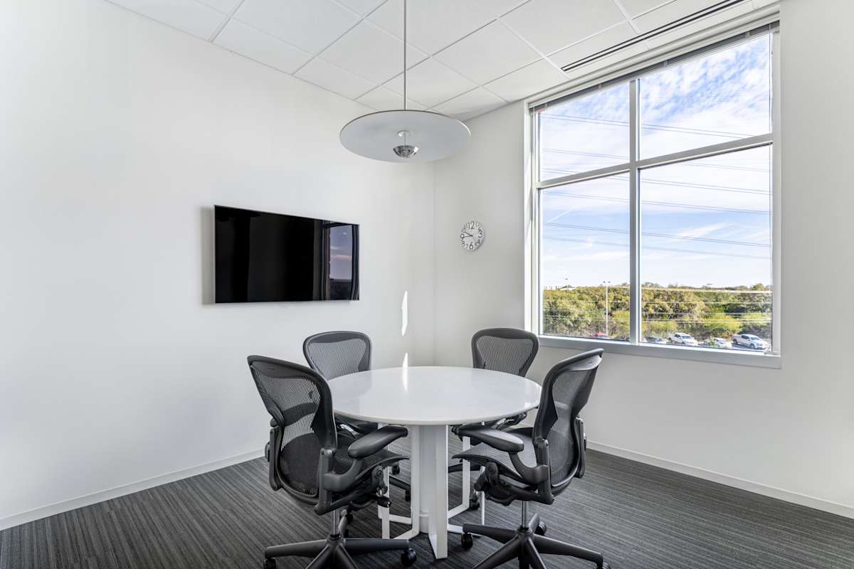 Regus (IWG) 401 East Sonterra Boulevard San Antonio